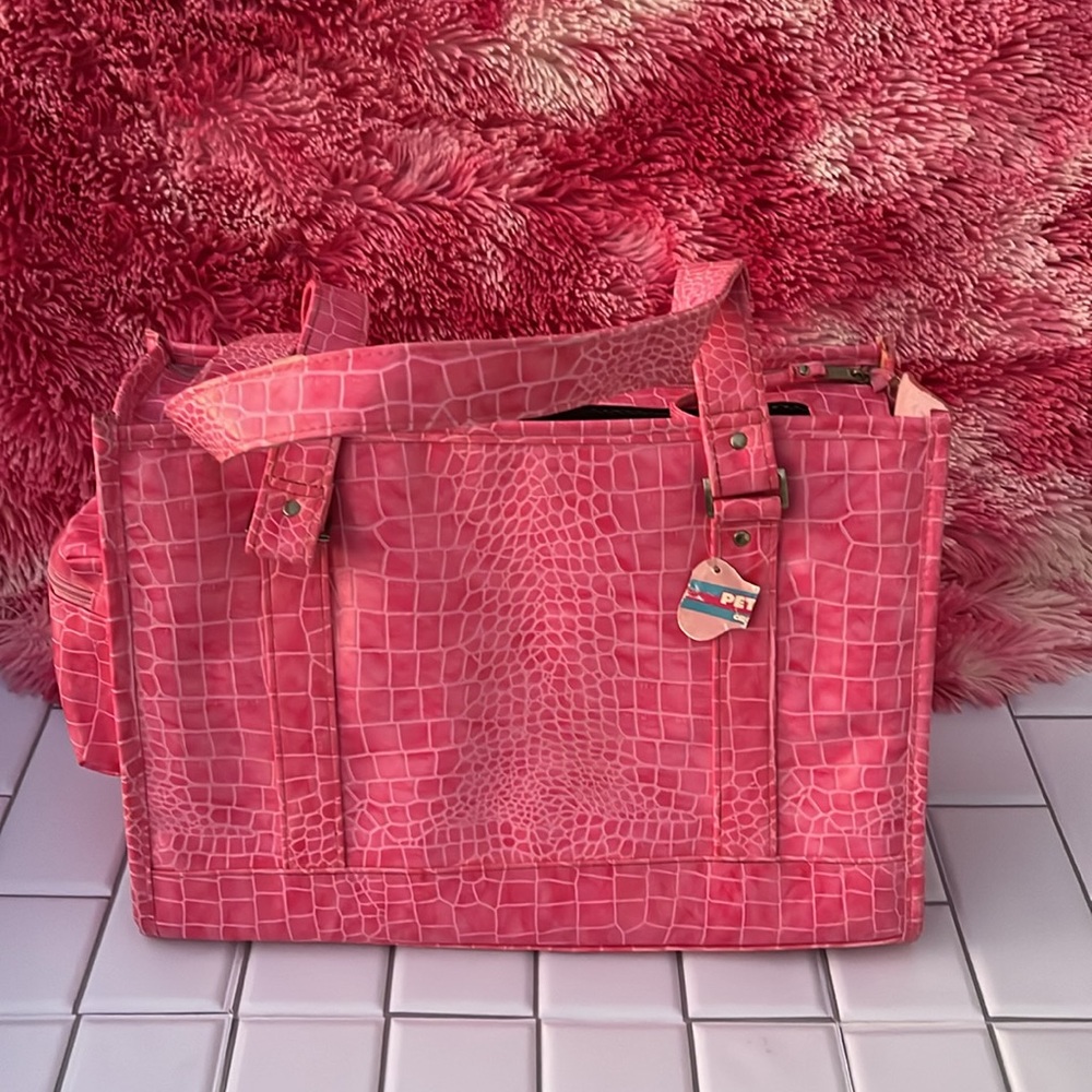 CHELSEA PAWS Pink Faux Alligator Pet Carrier - Picture 14 of 16